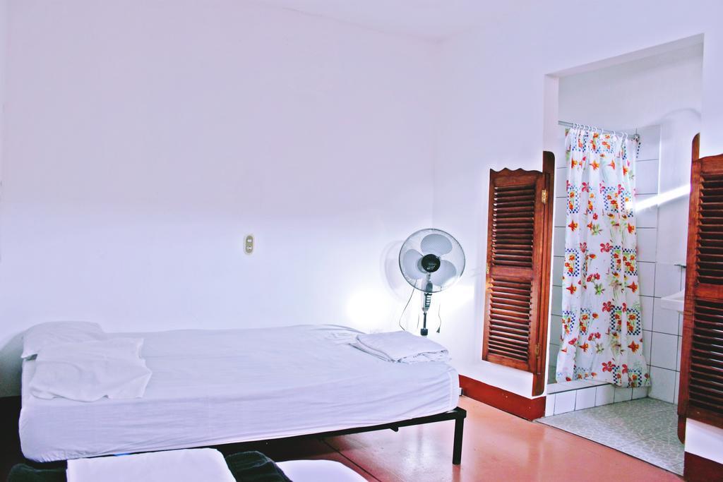 Hostal Sonati León Εξωτερικό φωτογραφία